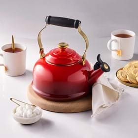 Le Creuset Winter Promo 6